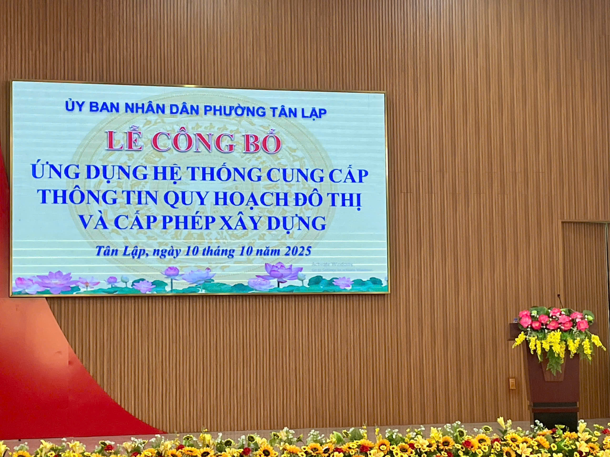 Phường Tân Lập công bố Ứng dụng hệ thống cung cấp thông tin quy hoạch đô thị và cấp phép xây dựng